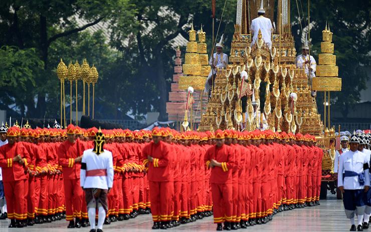 Chariot funeraire royal