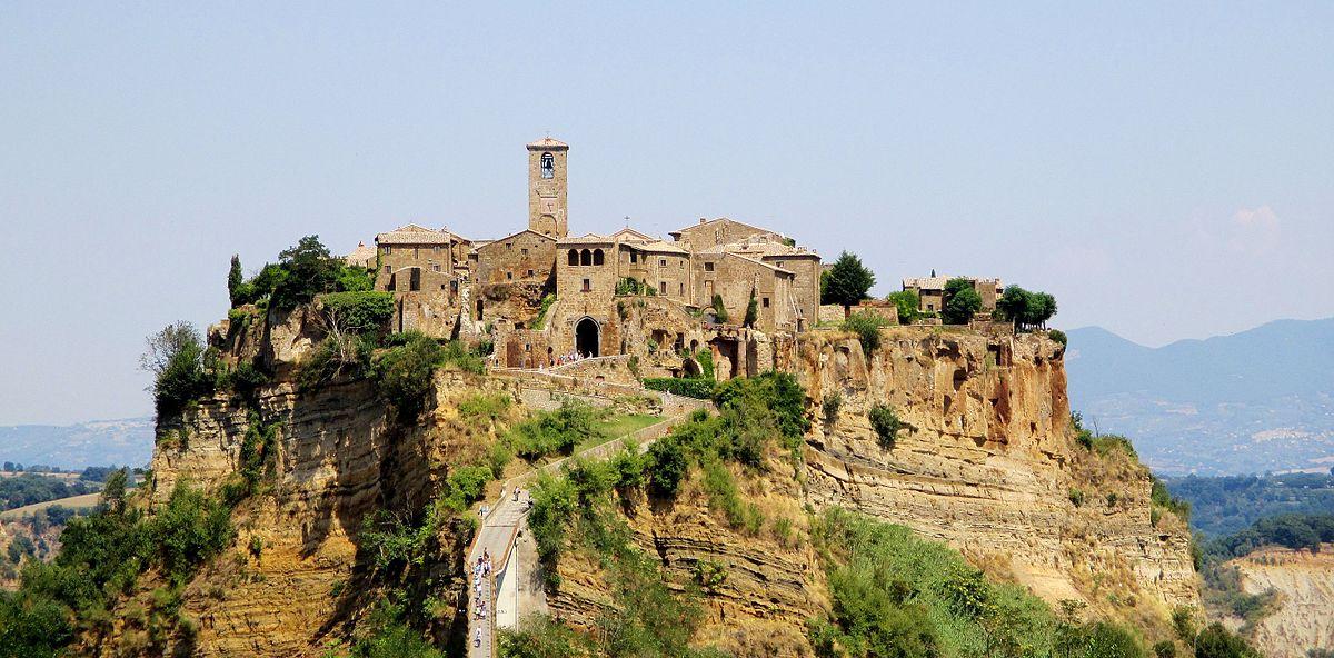 Civita_di_Bagnoregio_-Veduta-