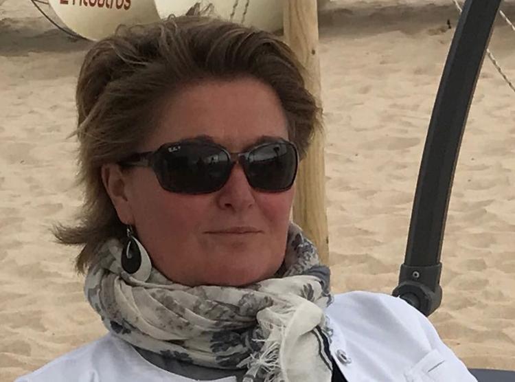 julie-plas, archi, psy, deco, formation, expatriation, femme, active, emploi, carrière