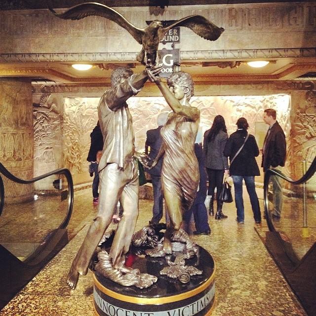 diana - dodi - statue - harrods - al fayed - londres