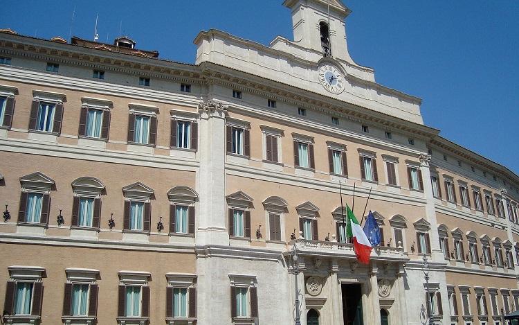 palazzo-montecitorio-rome-italie