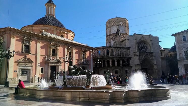 Plaza de la Virgen à Valencia en janvier 2018