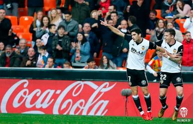 Un beau cadeau du Valencia CF ses supporters en ce jour si spécial.