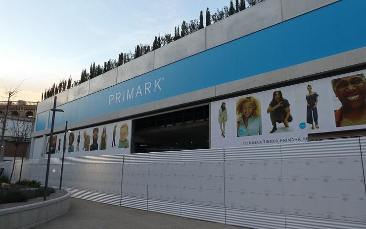 La nouvelle boutique Primark dans le centre de Valencia en Espagne