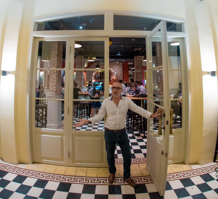 stan-loubières-bouchon-cambodge