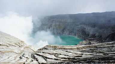 Ijen/volcan/emanation/gaz/indonesie/ferme