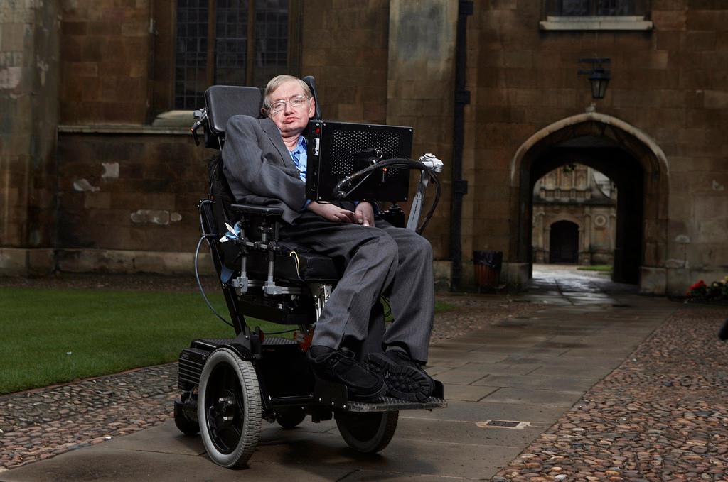 Stephen Hawking, pourquoi ce génie avait la classe en six points