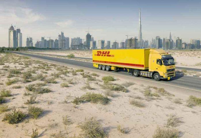 Dubai-DHL-nouveau-service-livraison-centre-ville-vélo