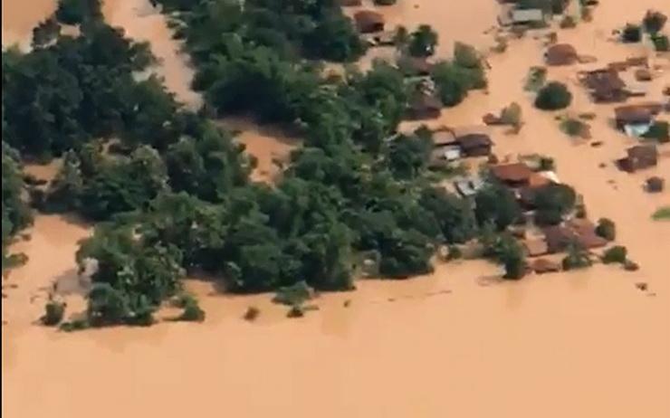 Rupture barrage Laos