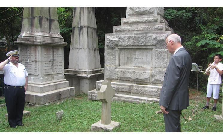 La fronde monument francais Hong Kong mémoire marins typhon 1906