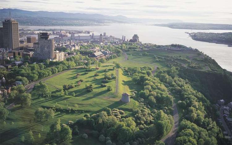 Quebec article 2 photo