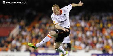 Il a une frappe de batard, c'est Jeremy Mathieu