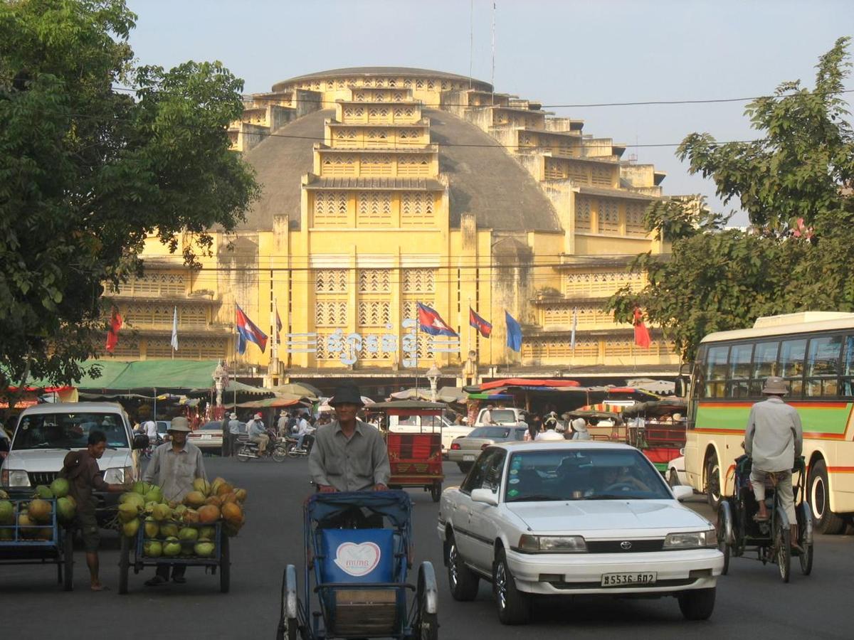 phnom penh trafic