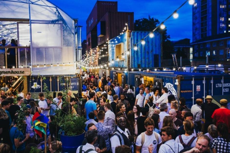 pop brixton - caricatif - ventes - bonnes affaires - vêtements - bonne cause 