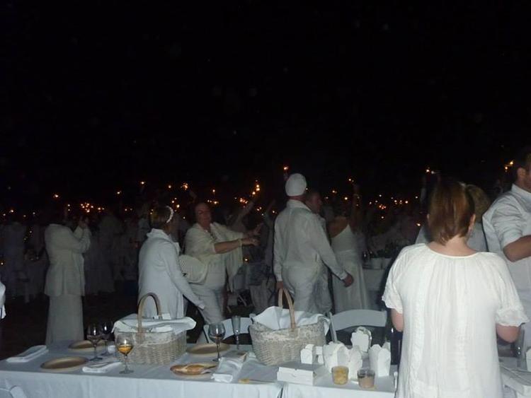 Brisbane accueillera cette année son 6ème dîner en blanc. Les inscriptions seront closes le 9 octobre. 