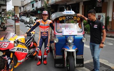 Marc-Marquez-Tuk-Tuk