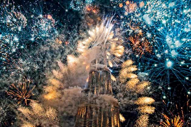 Dubai-Burj-Khalifa-feux-artifices-nouvel-an