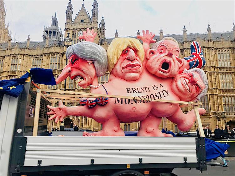 Theresa May reporte vote Brexit 