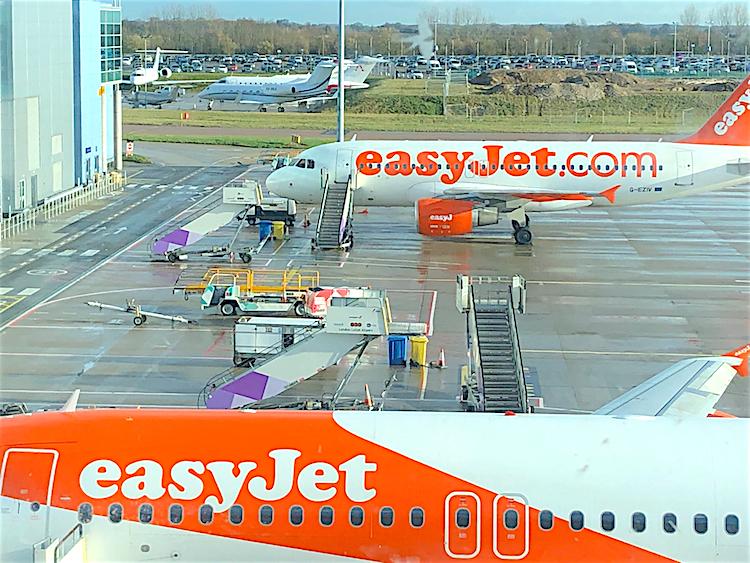 aéroport gatwick fermé vol drones