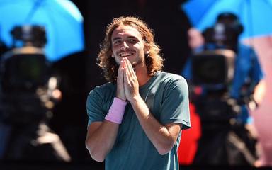 Tsitsipas en demi-finale