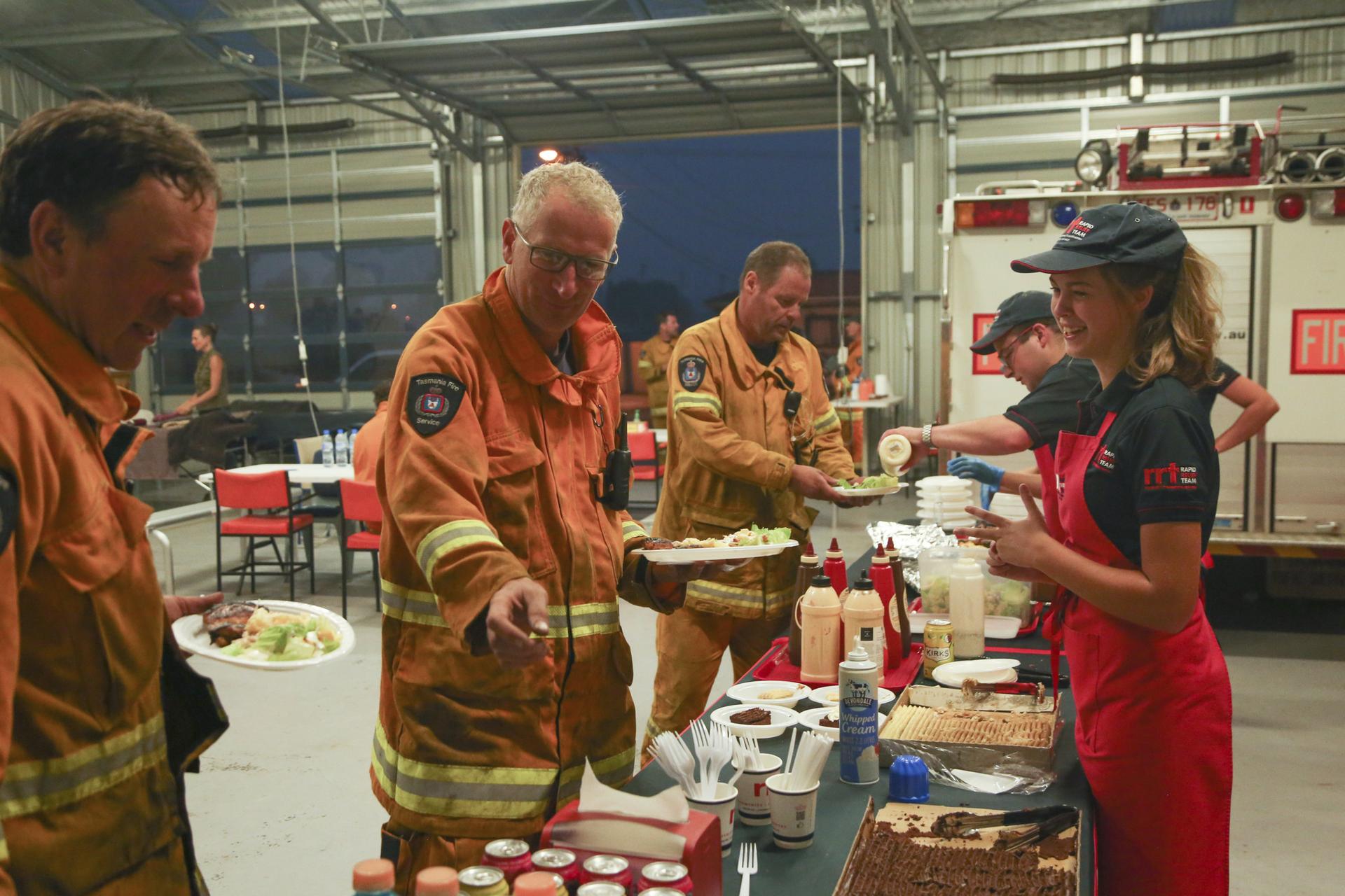 rtt rapid relief team incendie feu victoria tasmanie nouvelle galles du sud australie