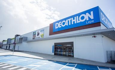 Fachada-Decathlon-Lepe