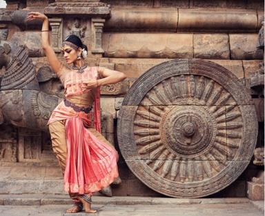 La danse indienne Rukmini Devi