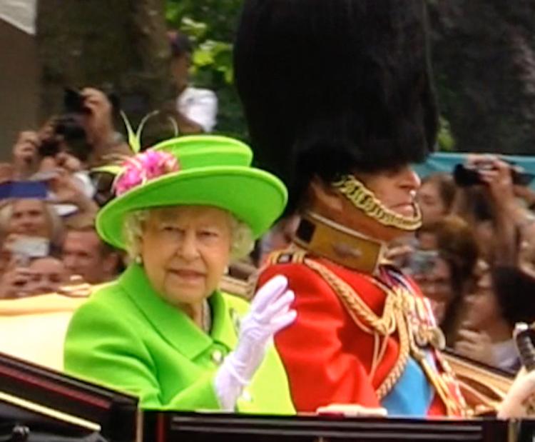 Brexit reine Elizabeth Angleterre pourrait être évacuée Buckingham Palace manifestations 