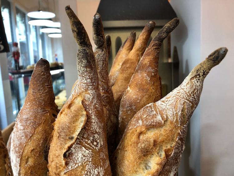 Baguette boulangerie française Londres Maison Puget