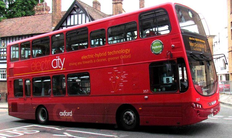 Nettoyeur Bus Londres Insolite 300 000 Police 