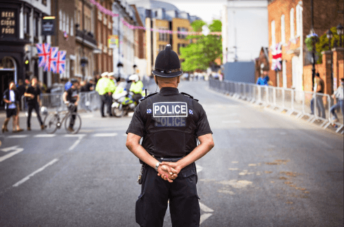 Police Londres Royaume-Uni budget Sadiq Khan manifestations anti-climat Extnction Rebellion