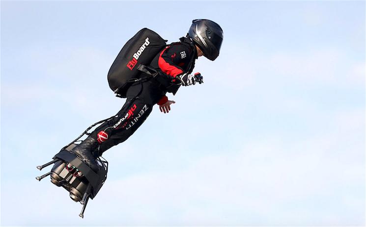 Franky Zapata traversée Manche homme volant