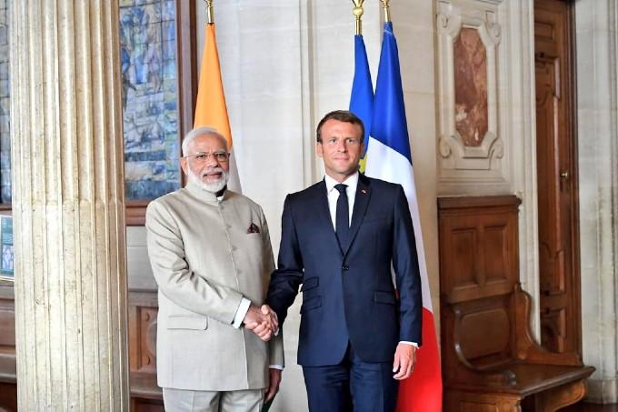 Macron Modi France 2019