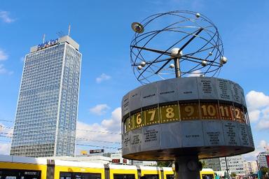 horloge Alexanderplatz Weltzeituhr Berlin