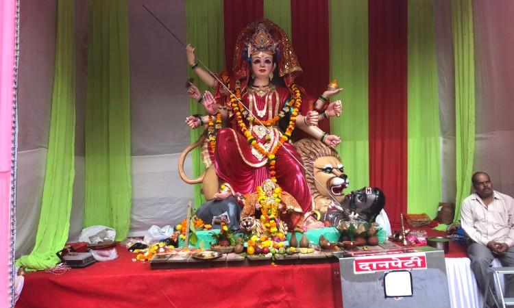 Navratri 2019 couleurs Durga Parvarti Shiva