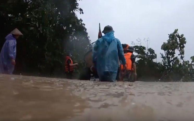 3 morts 307 ecoles fermees