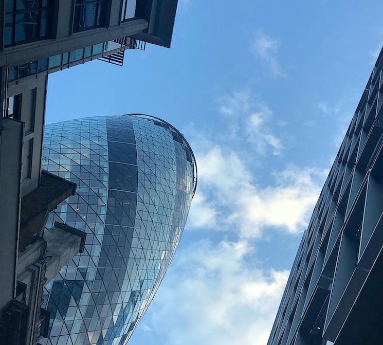 Gherkin building Londres tour instagram cornichon