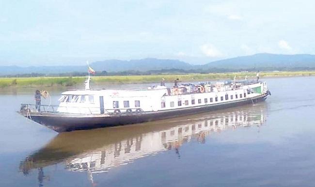 Le ferry attaqué par l'armee arakanaise le 26 octobre en BIrmanie