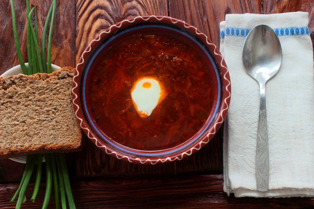 ciorba de loboda soupe aigre d'oseille et d'arroche tourisme gastronomie recette roumanie