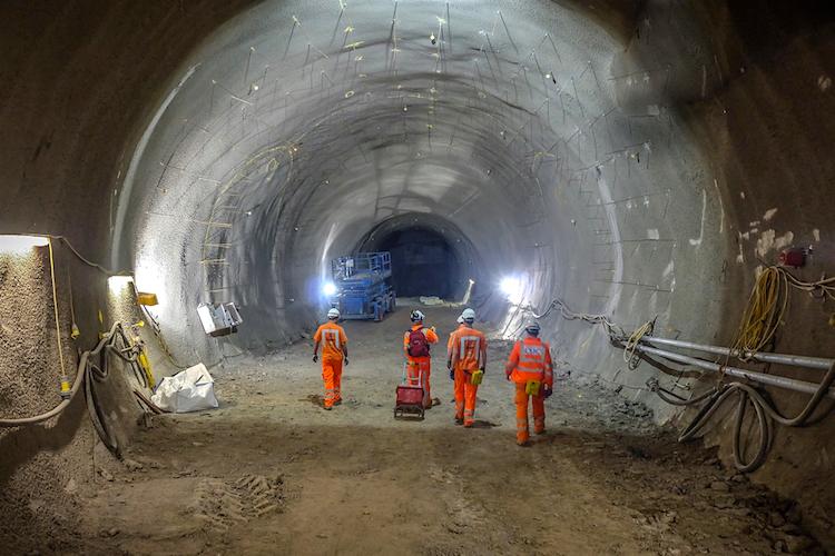 CrossRail Elizabeth Line retard Londres métro  