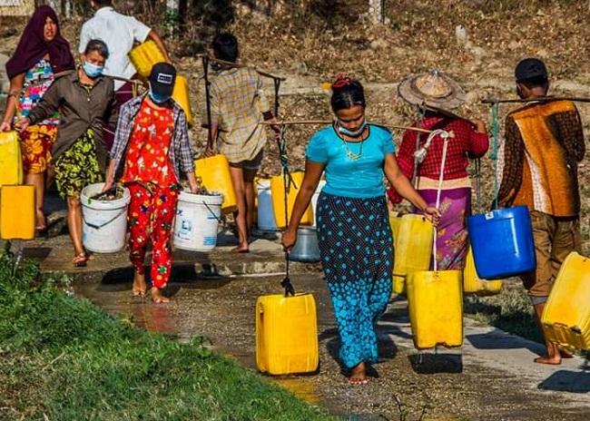 L'eau marchante remplace l'eau courante à Dala à cause de la pénurie due à la chaleur récente