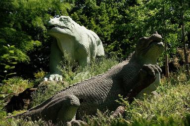 dinosaure statue crystal palace