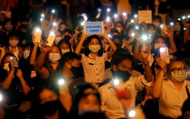 manifestation thailande jeunes