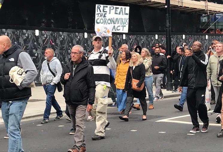 manifestation coronavirus Londres