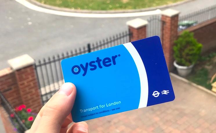 Oyster card origine nom transports Londres