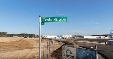 TESLA Emon Musk Berlin Gigafactory