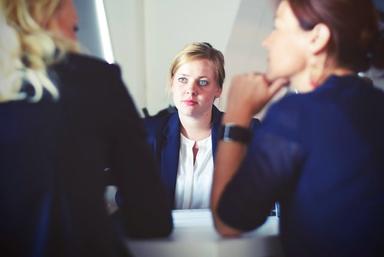 travail bureau femmes 