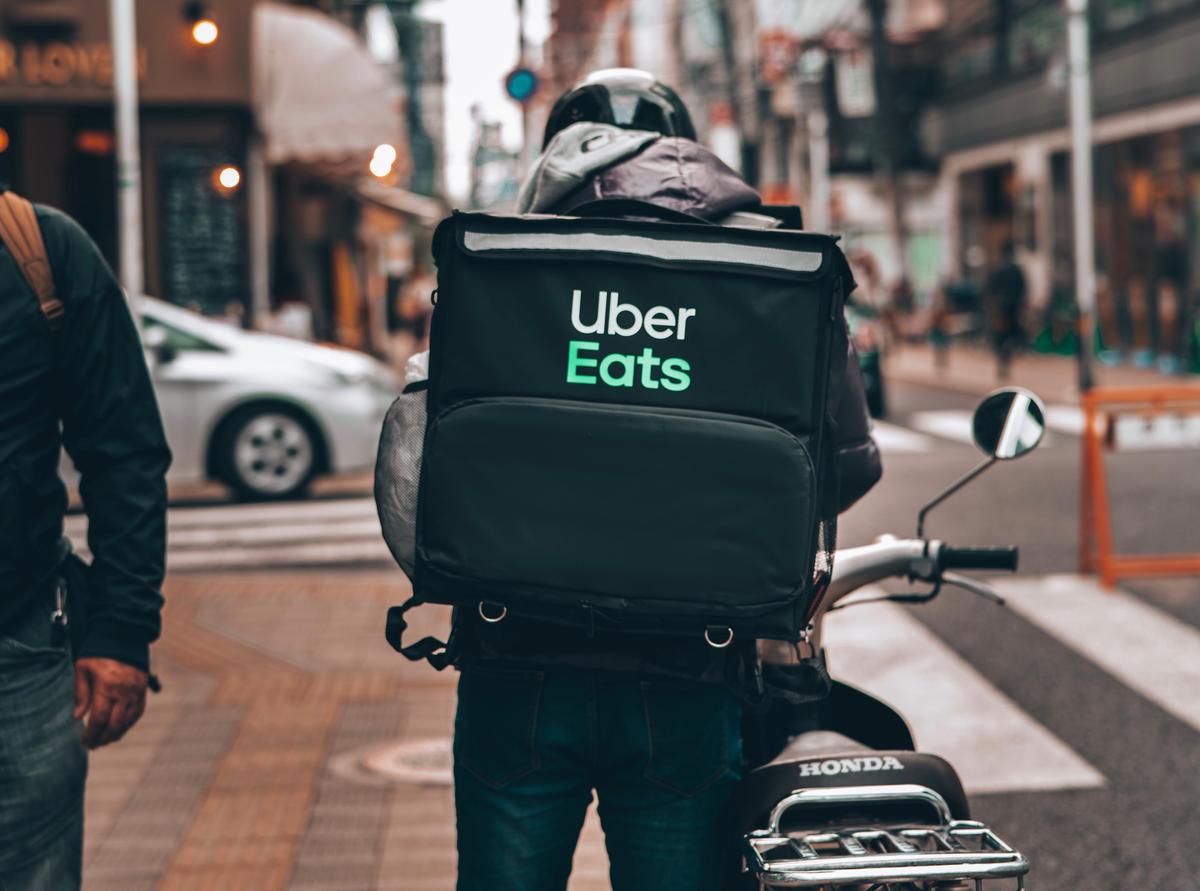 Deliveroo Uber Eats Just Eats Livraison Commande Restaurants Confinement Royaume-Uni