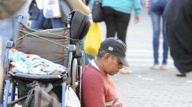 un sans abri à Rio de Janeiro