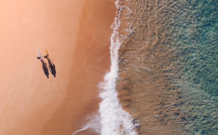 Des étudiants étrangers sur la plage en Australie